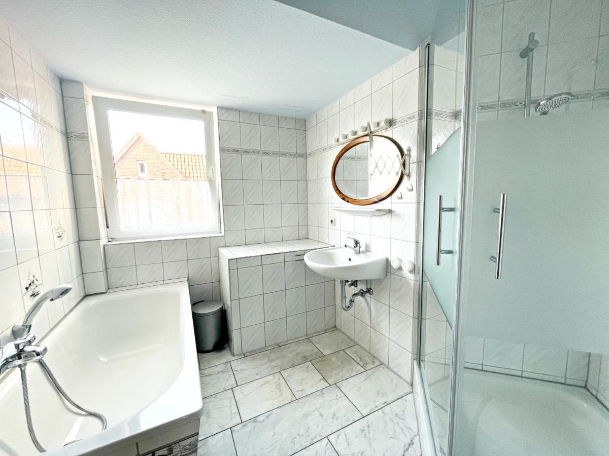 Ferienwohnung KÖÖK II - Der Strand ist zum greifen nah.... Neuharlingersiel Exterior foto