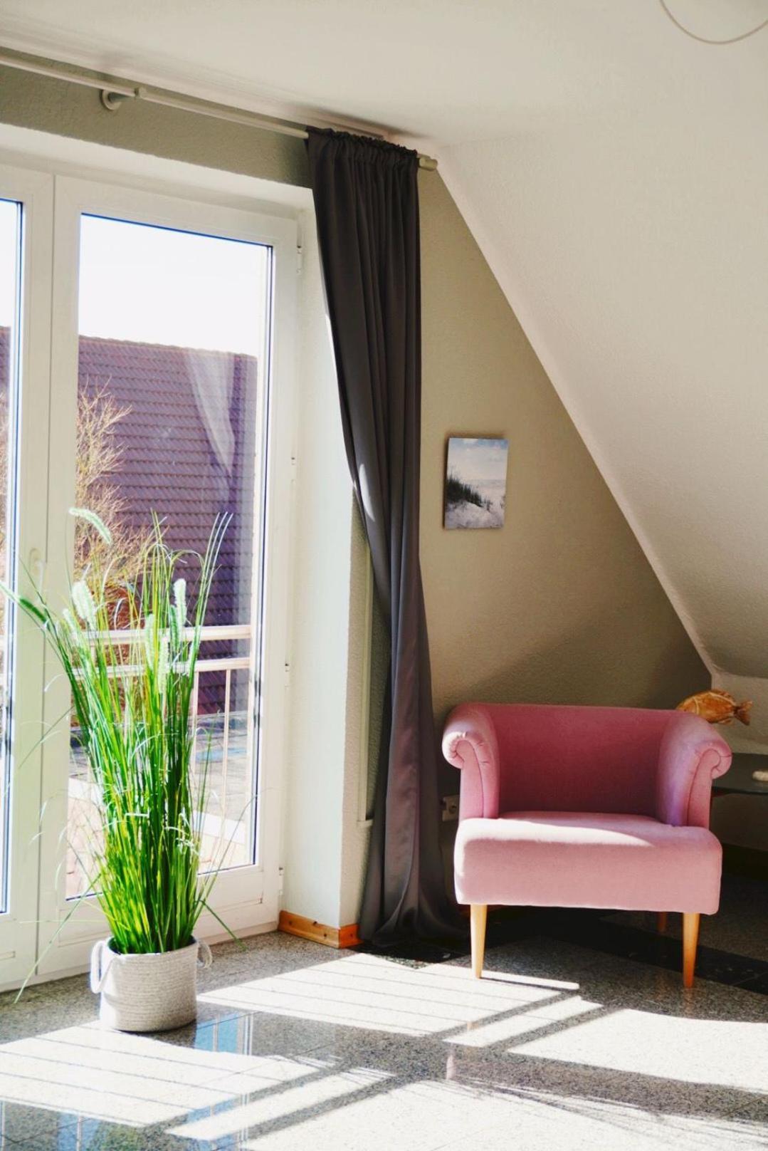 Ferienwohnung KÖÖK II - Der Strand ist zum greifen nah.... Neuharlingersiel Exterior foto